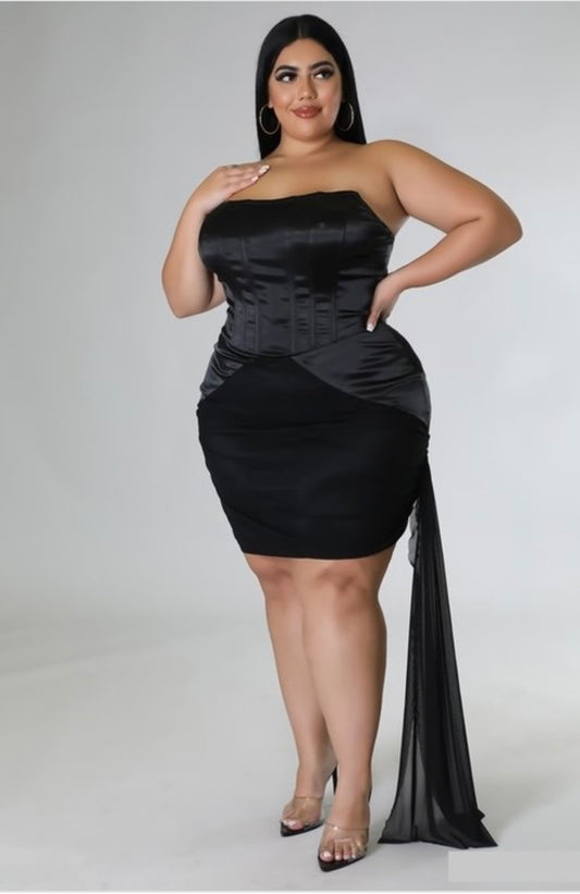 Miss classy Dress (plus size)