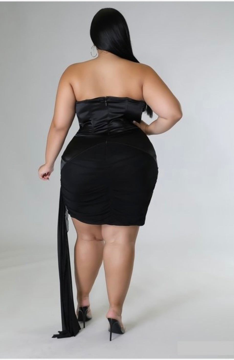 Miss classy Dress (plus size)